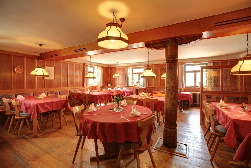 Gasthaus Zum Hirschen Oberrimsingen Exteriör bild